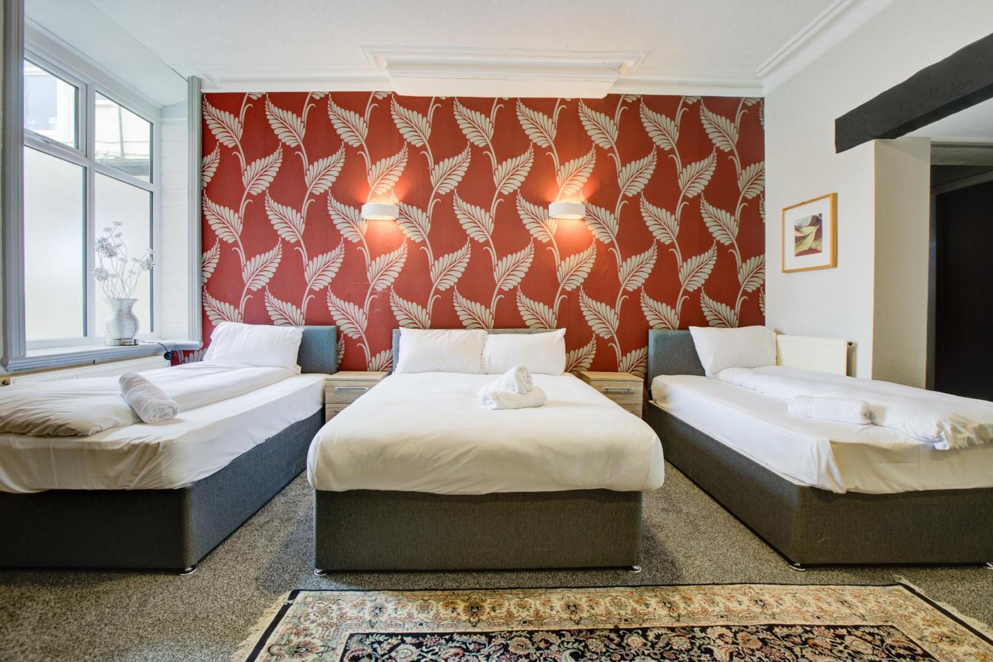 The Sandringham Court Hotel & Apartment Welcoming Large And Small Groups For 15 Years Блэкпул Экстерьер фото