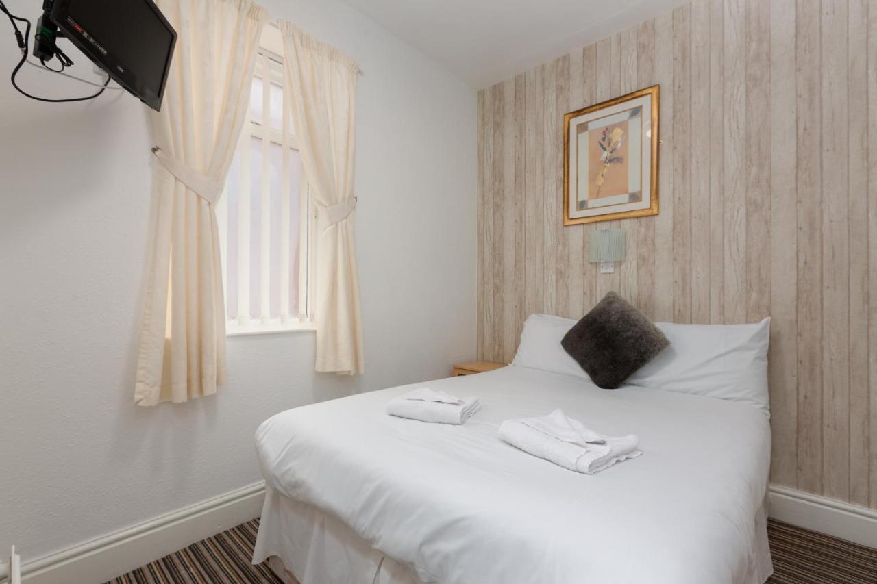 The Sandringham Court Hotel & Apartment Welcoming Large And Small Groups For 15 Years Блэкпул Экстерьер фото